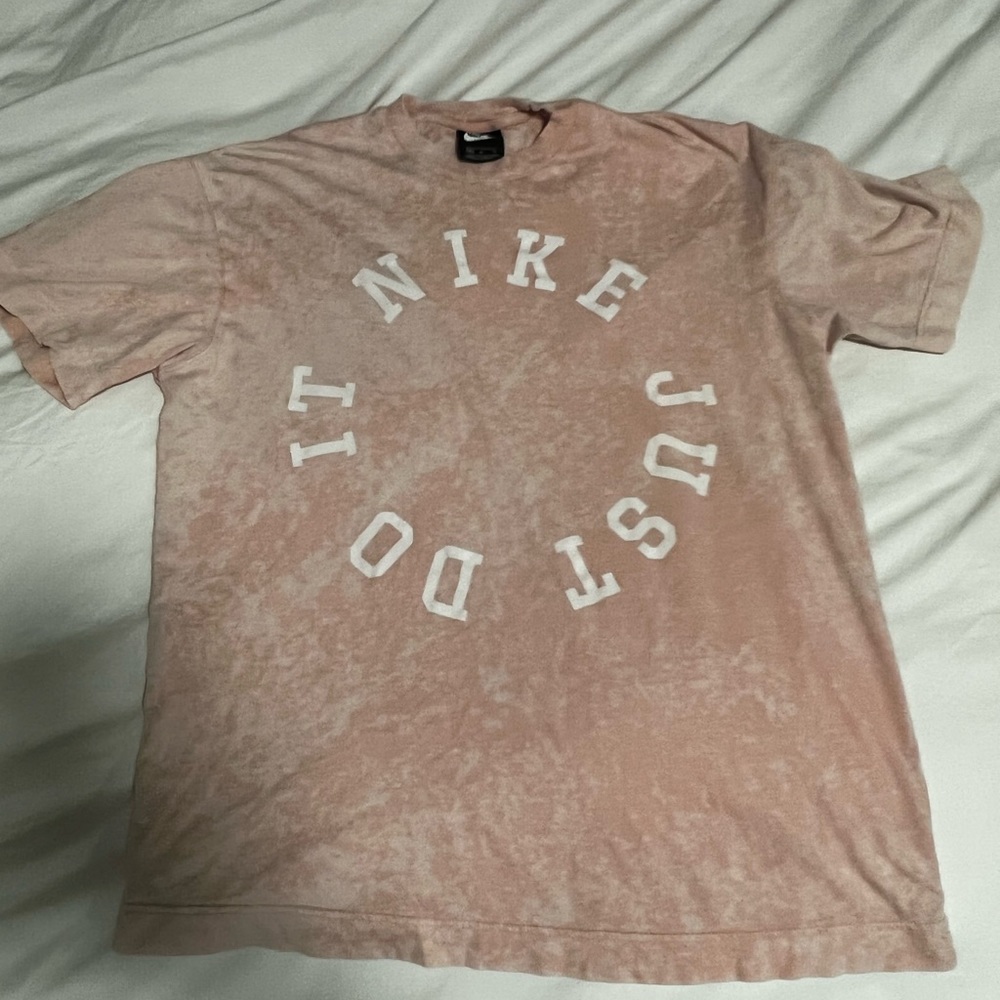 Retro Nike Oversized Tee Pink faded color
